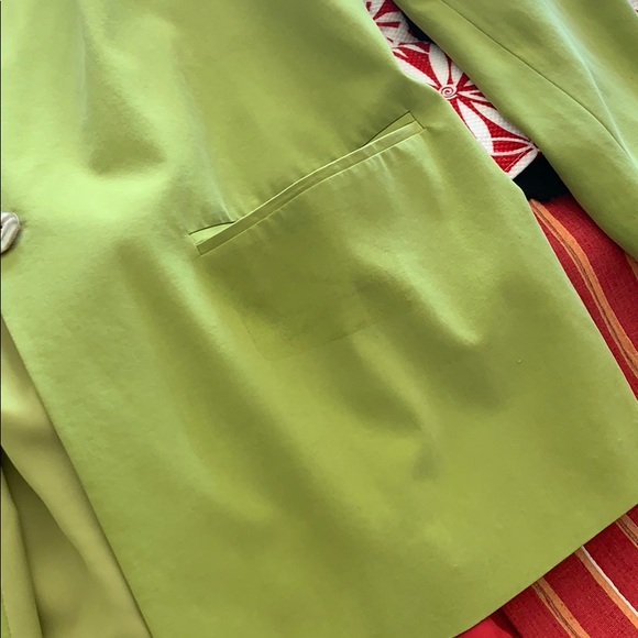 LIME GREEN SAKS FIFTH AVE SILK BLAZER! PERFECTION! - Picture 8 of 8